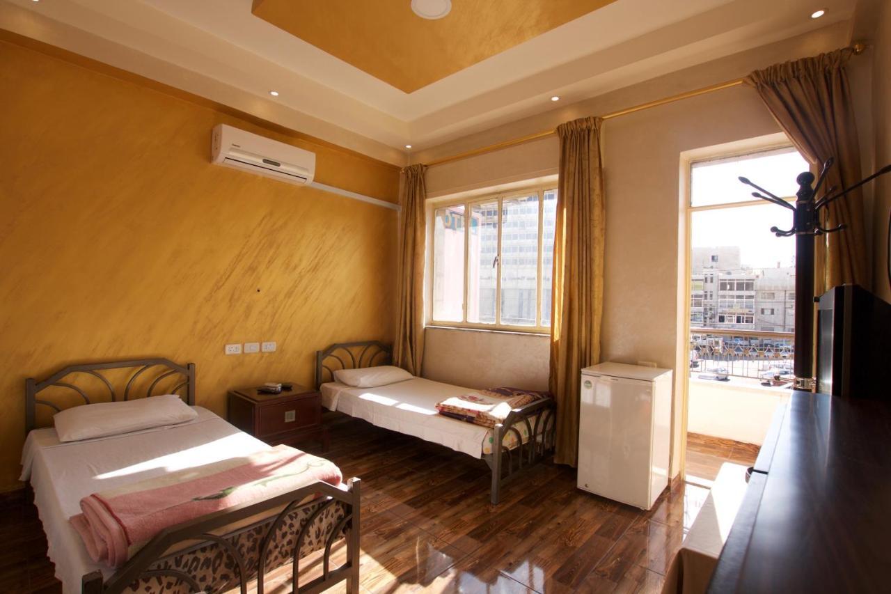 Erasmus Student House By Sunrise Hostel Amman Extérieur photo