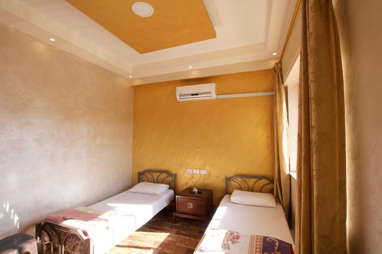 Erasmus Student House By Sunrise Hostel Amman Extérieur photo
